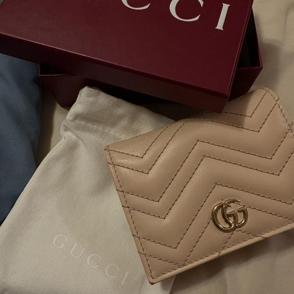 Gucci GG Marmont small wallet - Picture 1 of 7